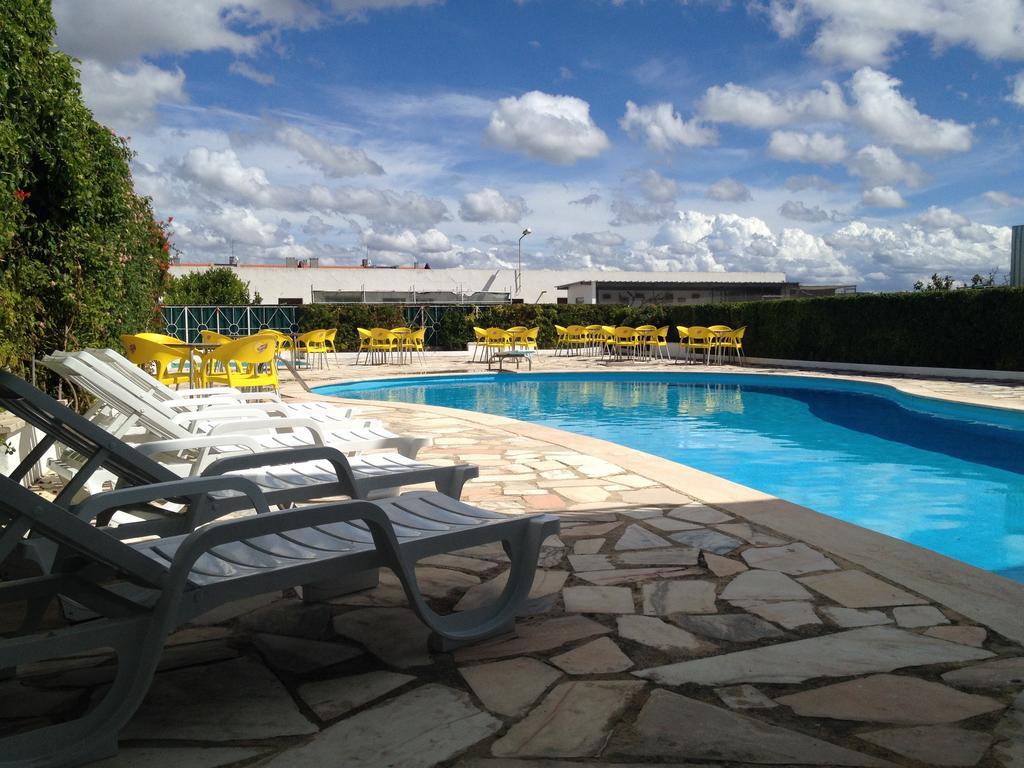 Granada Holidays Vendégház São Martinho do Porto Kültér fotó